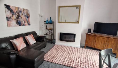 Family Two-Bedroom Apartment with View