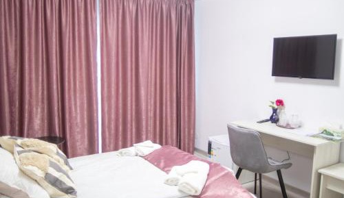 Superior Deluxe Double or Twin Room 