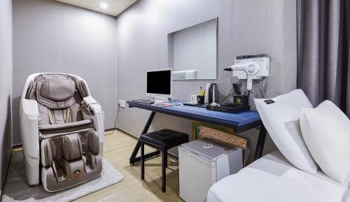 Large Twin Room