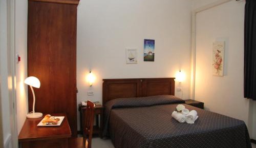 Studio (2 Adults)