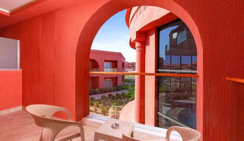 Deluxe Double or Twin Room with Garden View