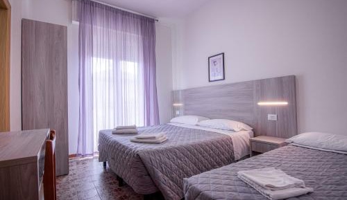 Economy Triple Room