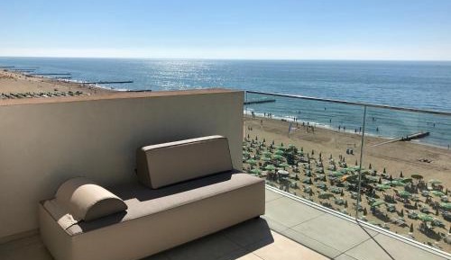 Deluxe Double or Twin Room with Sea View