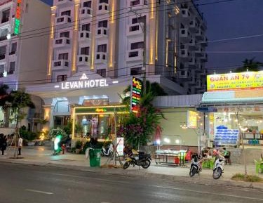 Deluxe Double or Twin Room with City View