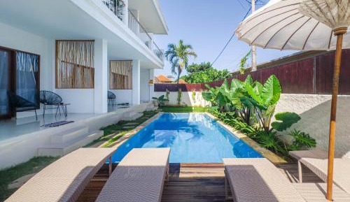 Suite with Pool View