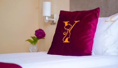 Deluxe Double Room with Shower