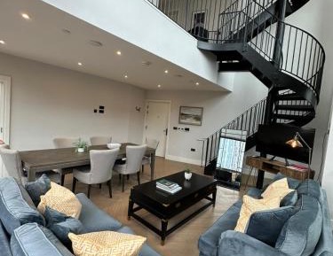Penthouse Apartment