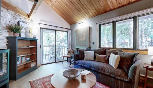 One Bedroom Apartment