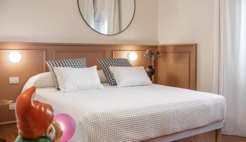 Queen Room with Garden View