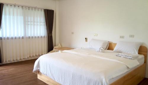 King Room with Mountain View