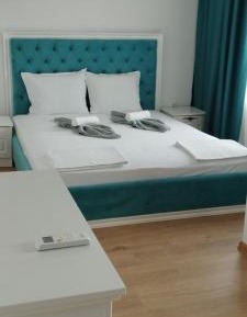 Two-Bedroom Deluxe Apartment with Balcony