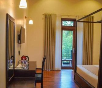 Deluxe Double Room (2 Adults + 1 Child)