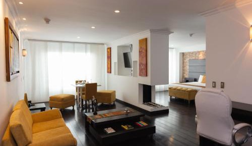 King Suite with Spa Bath