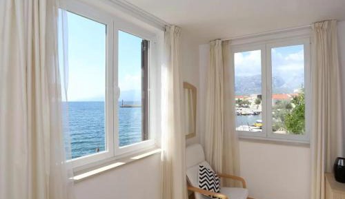 One Bedroom Apartment