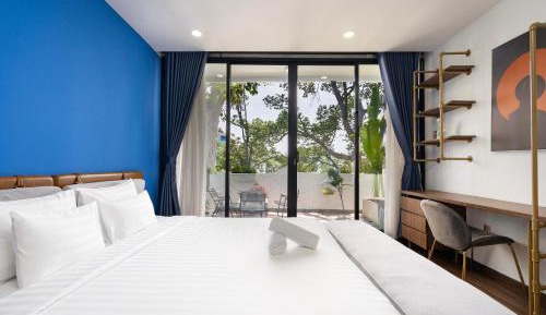 Suite with City View