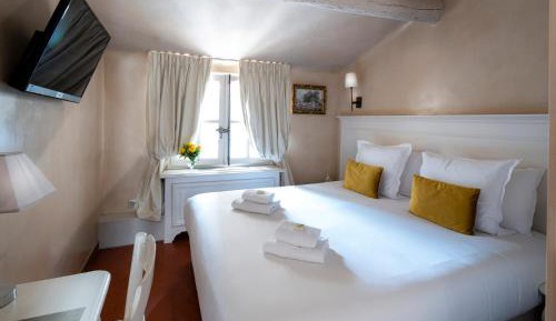 Double Room Provence (third floor)