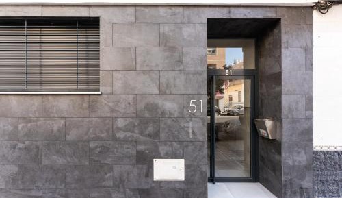 One-Bedroom Deluxe Apartment