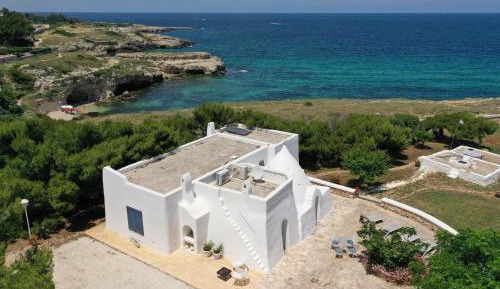 Villa - Beach Front