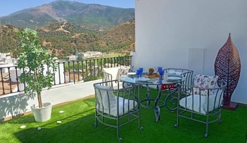 Three-Bedroom Apartment with View