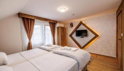 Deluxe Double or Twin Room with Balcony