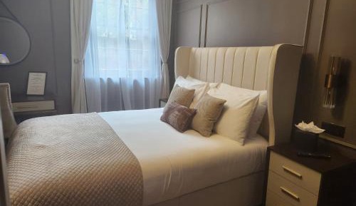 One-Bedroom Suite