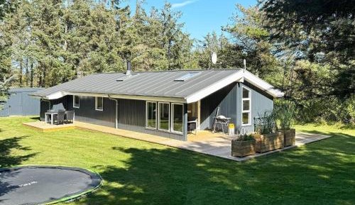 Four-Bedroom Holiday Home