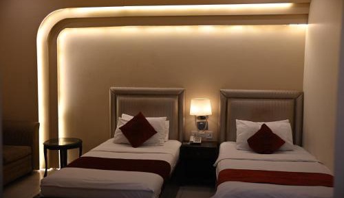 Large Twin Room