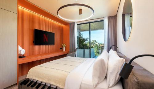 One-Bedroom Apartment 201 with Tub