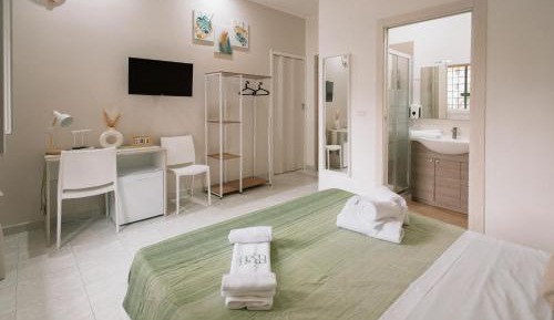 Double Room with Private Bathroom