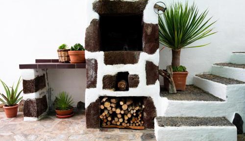 One-Bedroom House