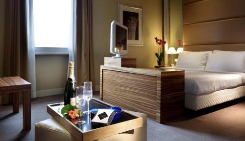 Queen Room with Spa Bath
