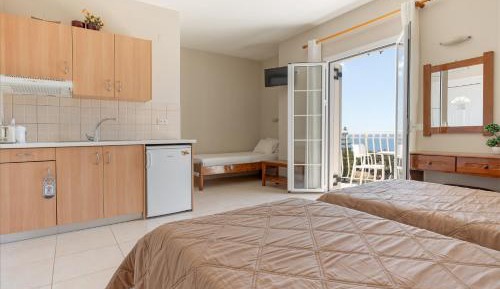Studio with Sea View (3 Adults)