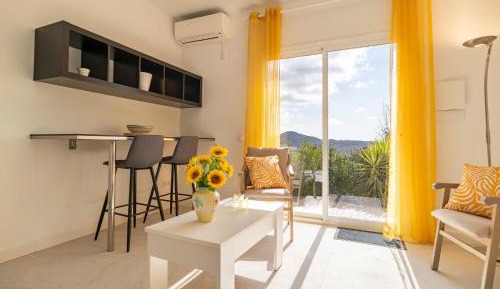 One-Bedroom Holiday Home