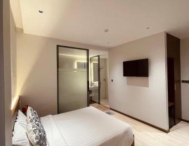Triple Room with Bath