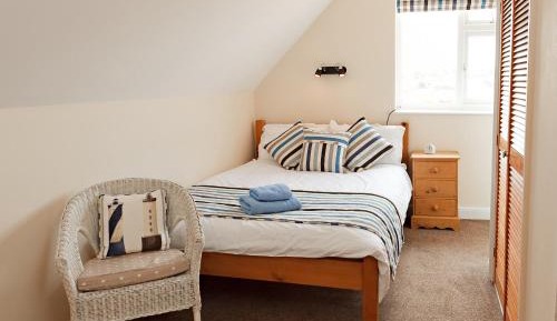Single Room with Private Bathroom