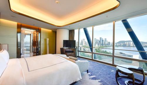 Vise Presidential King Suite with Bay View - Main Tower