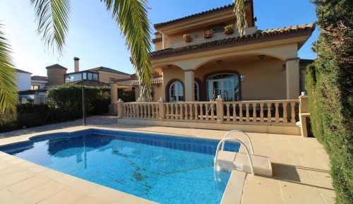 Deluxe Villa