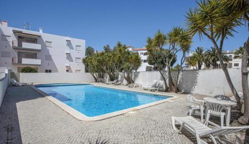 Classic One-Bedroom Apartment with King Bed