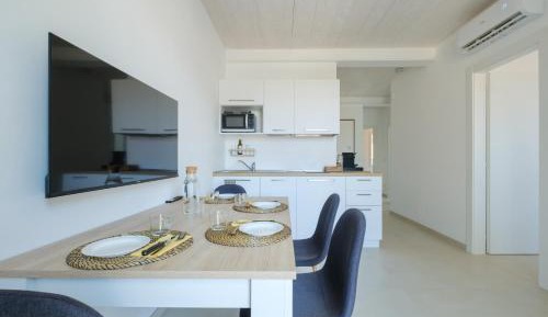 Three-Bedroom Superior Apartment