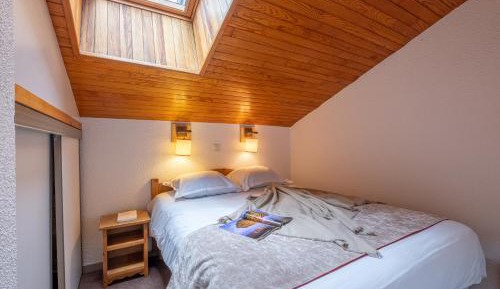 Superior One-Bedroom Apartment with Sleeping Alcove (6 People)