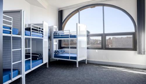 Bed in 10-Bed Mixed Dormitory Room with Shared Bathroom
