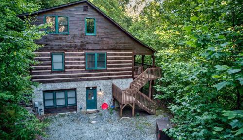 Three-Bedroom Holiday Home 