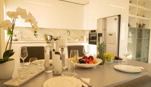 Deluxe Suite with Sea View