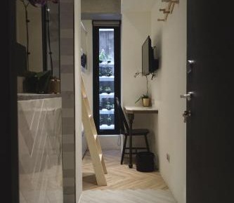 Junior Bunk Bed Room with Private Bathroom