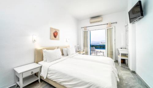 Double or Twin Room with Sea View