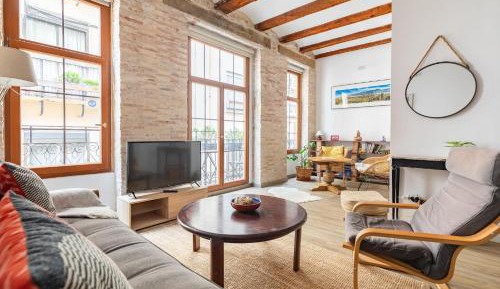 Apartment with Balcony