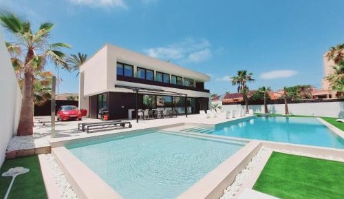 Deluxe Villa