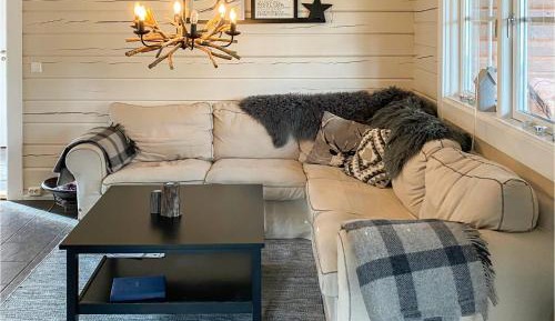 Three-Bedroom Holiday Home 