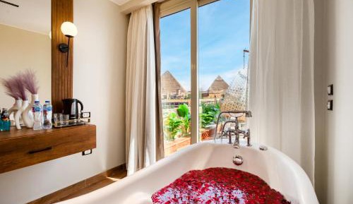 Suite with Hot Tub