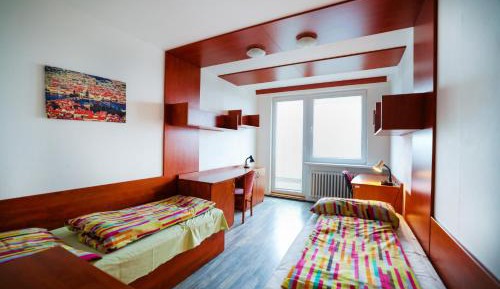 Twin Room with Shared Bathroom